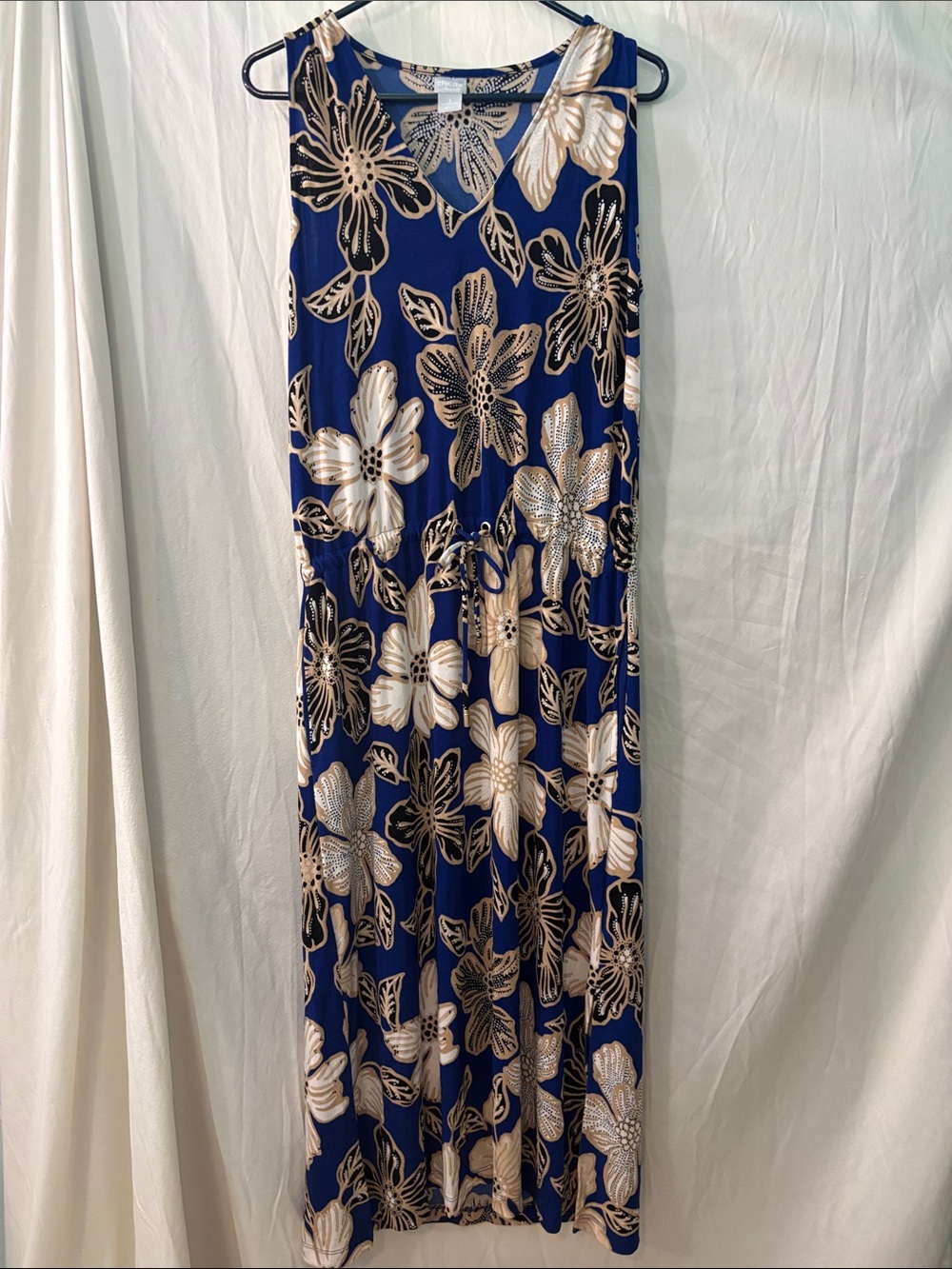 Chico's Navy and Cream Floral Maxi Dress Chico’s size 1, which is a size 8